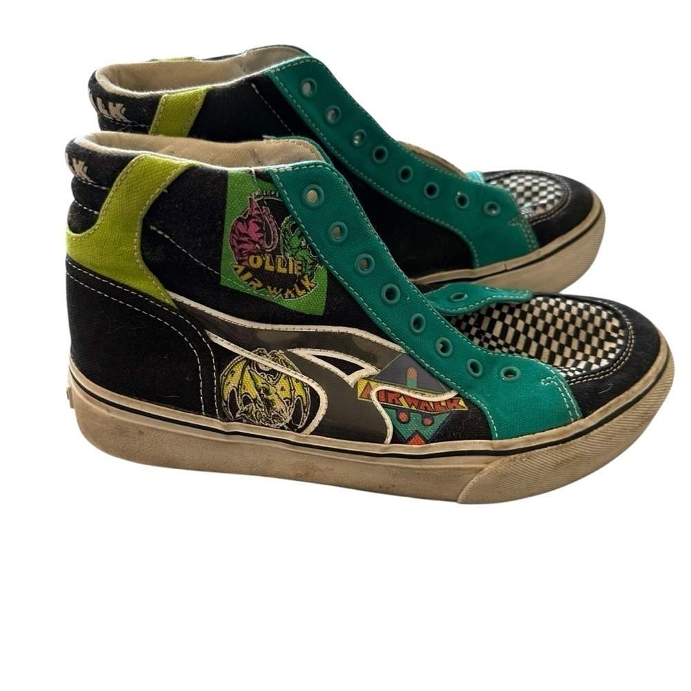 Airwalk High-Top Sneakers - Green and Black